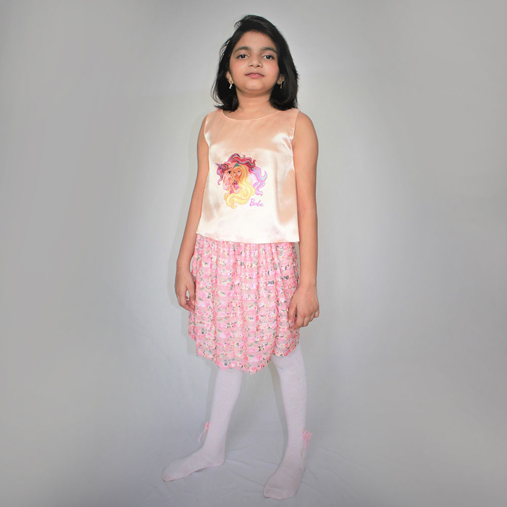 

features material rayon viscose the actual product may differ slightly