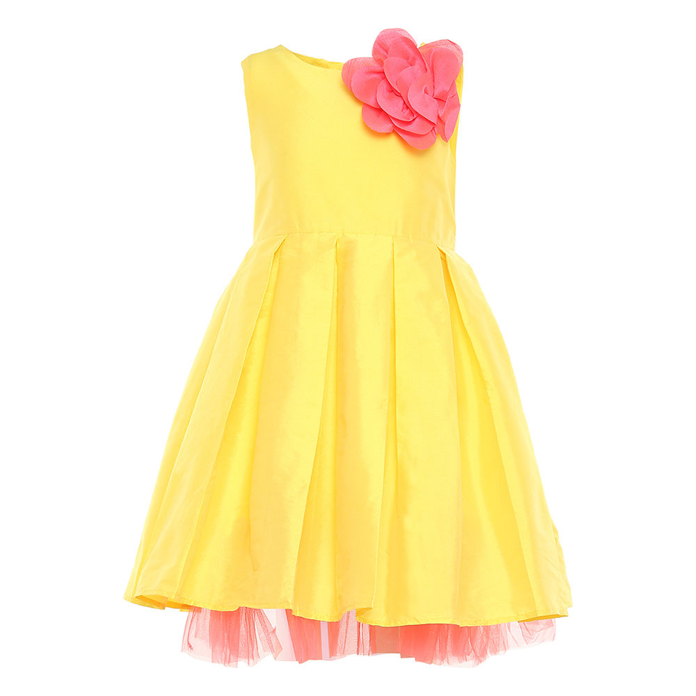 

features material polyester blend the actual product may differ slightly