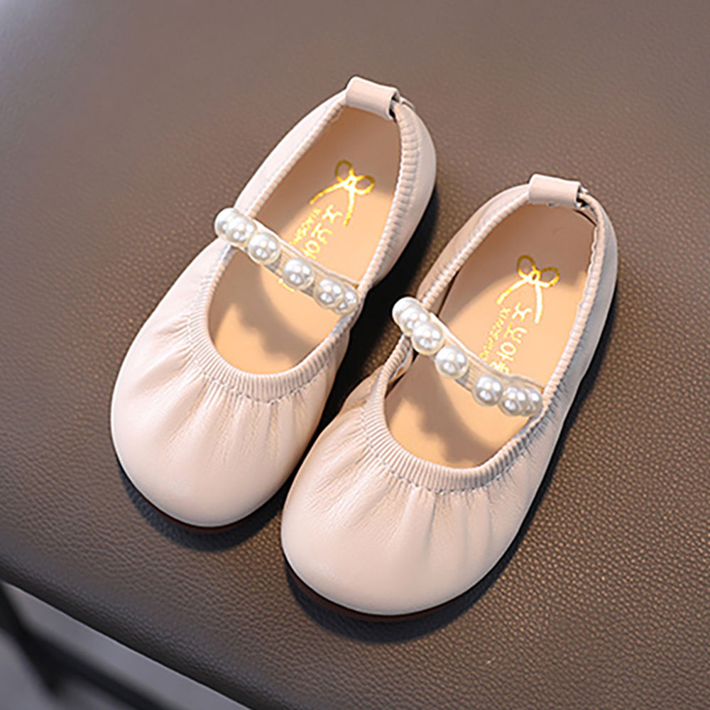 

features upper material 100 pu sole material 100 rubber the