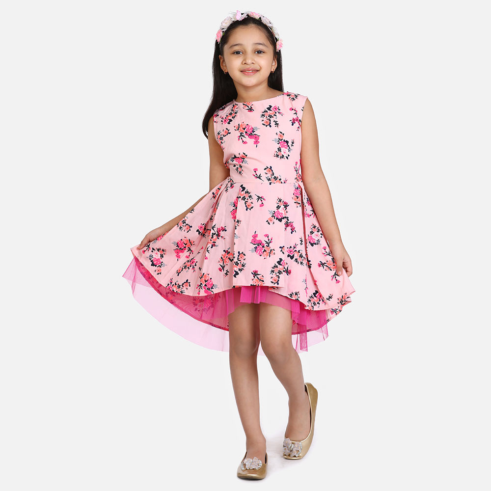 

features material 100 polyester the actual product may differ slightly
