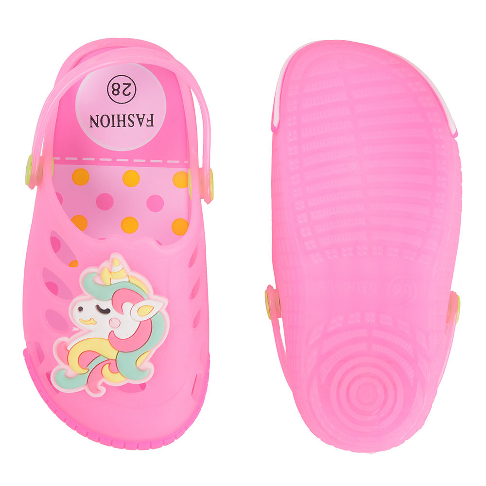 

features material synthetic the actual product may differ slightly in