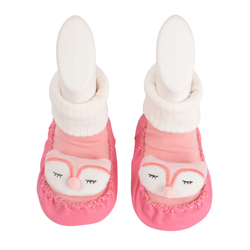 

features upper material 90 pu 10 mesh sole material 100