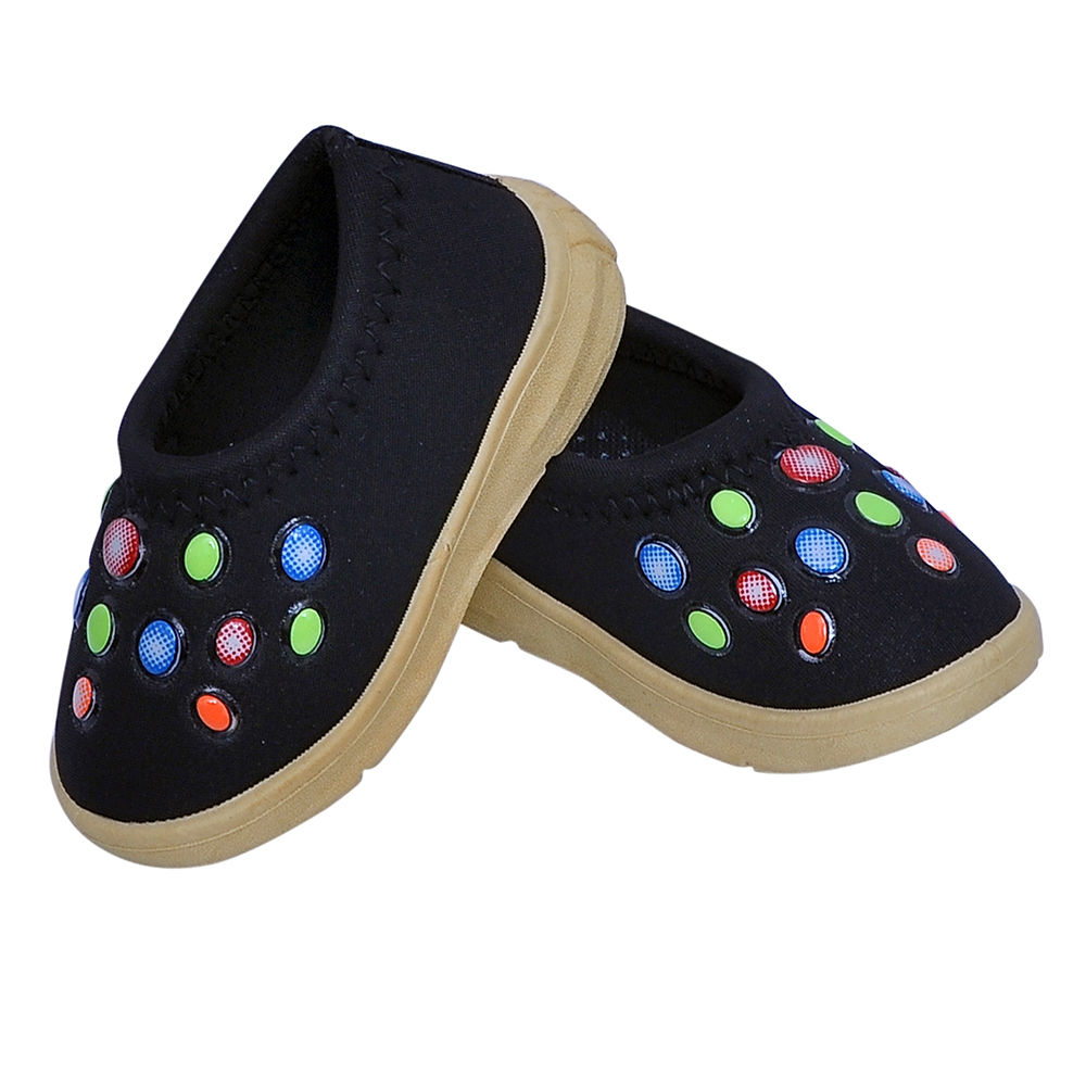 

this stylish pair of causal kids shoes is a perfect