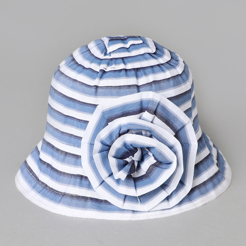 

this cute hat is also perfect for memorable photography shoots