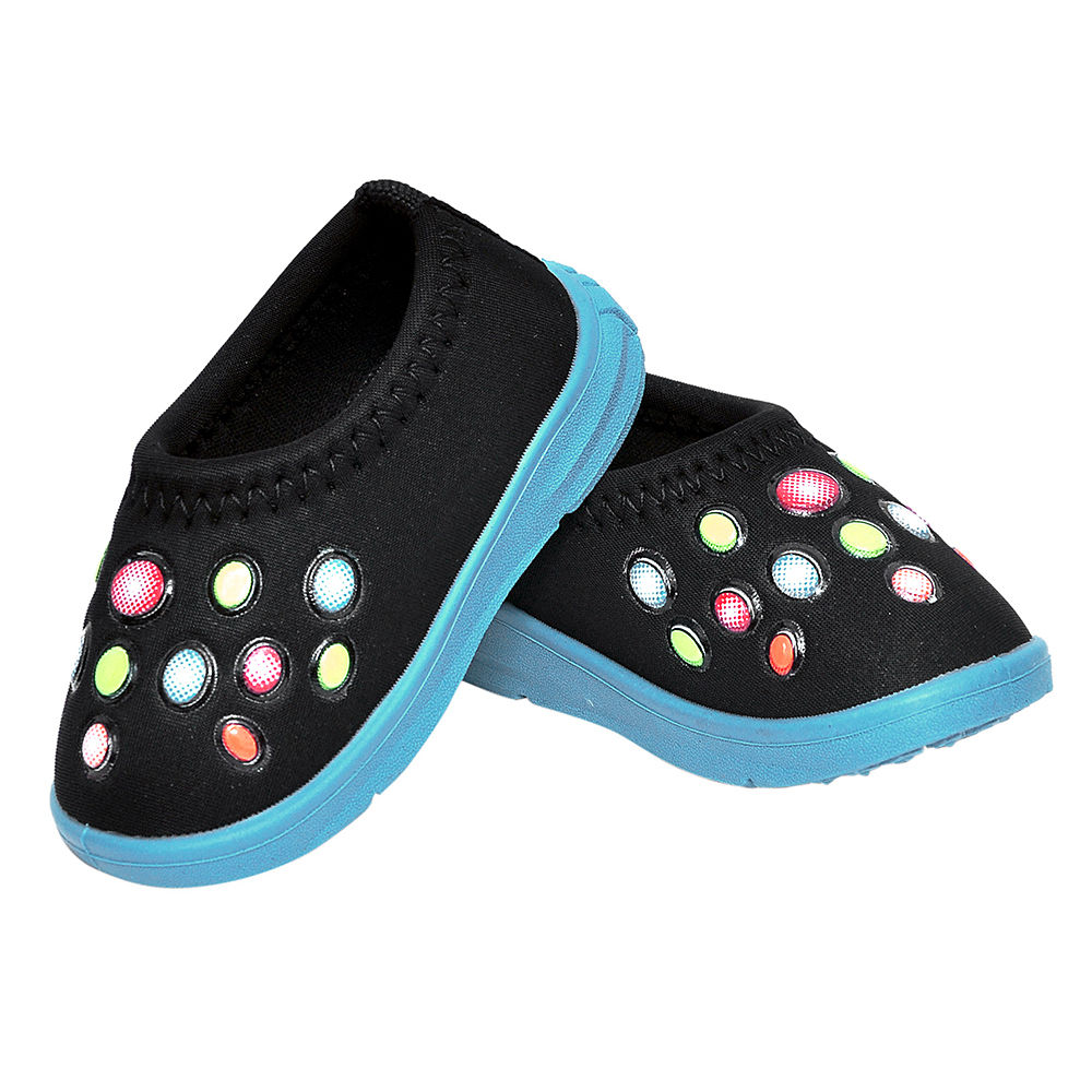 

this stylish pair of causal kids shoes is a perfect