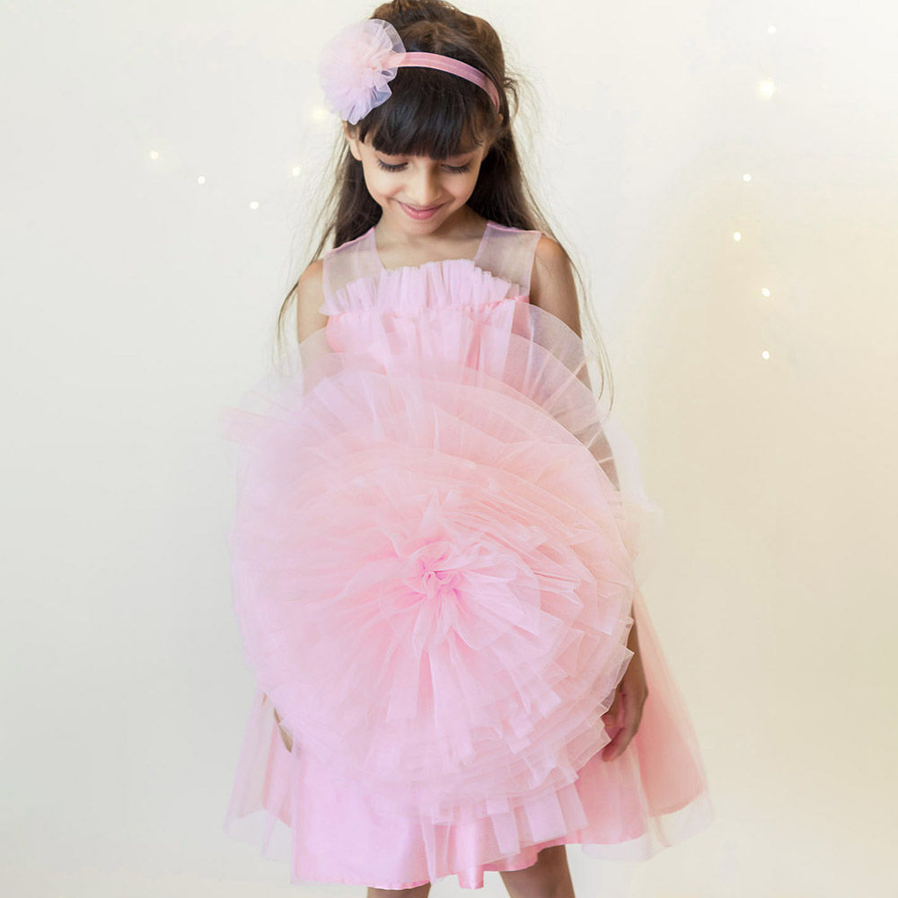 

features material polyester blend the actual product may differ slightly