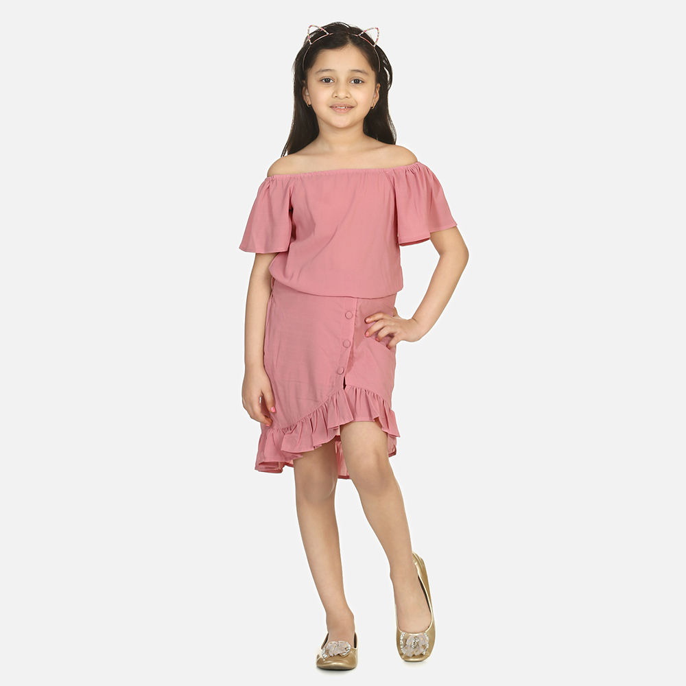 

features material polyester the actual product may differ slightly in