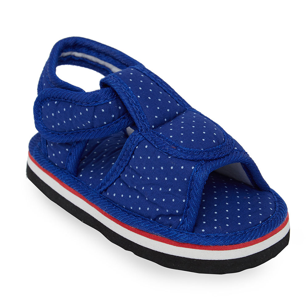 

chiu present stylish and fashionable kids sandals with lovely chu