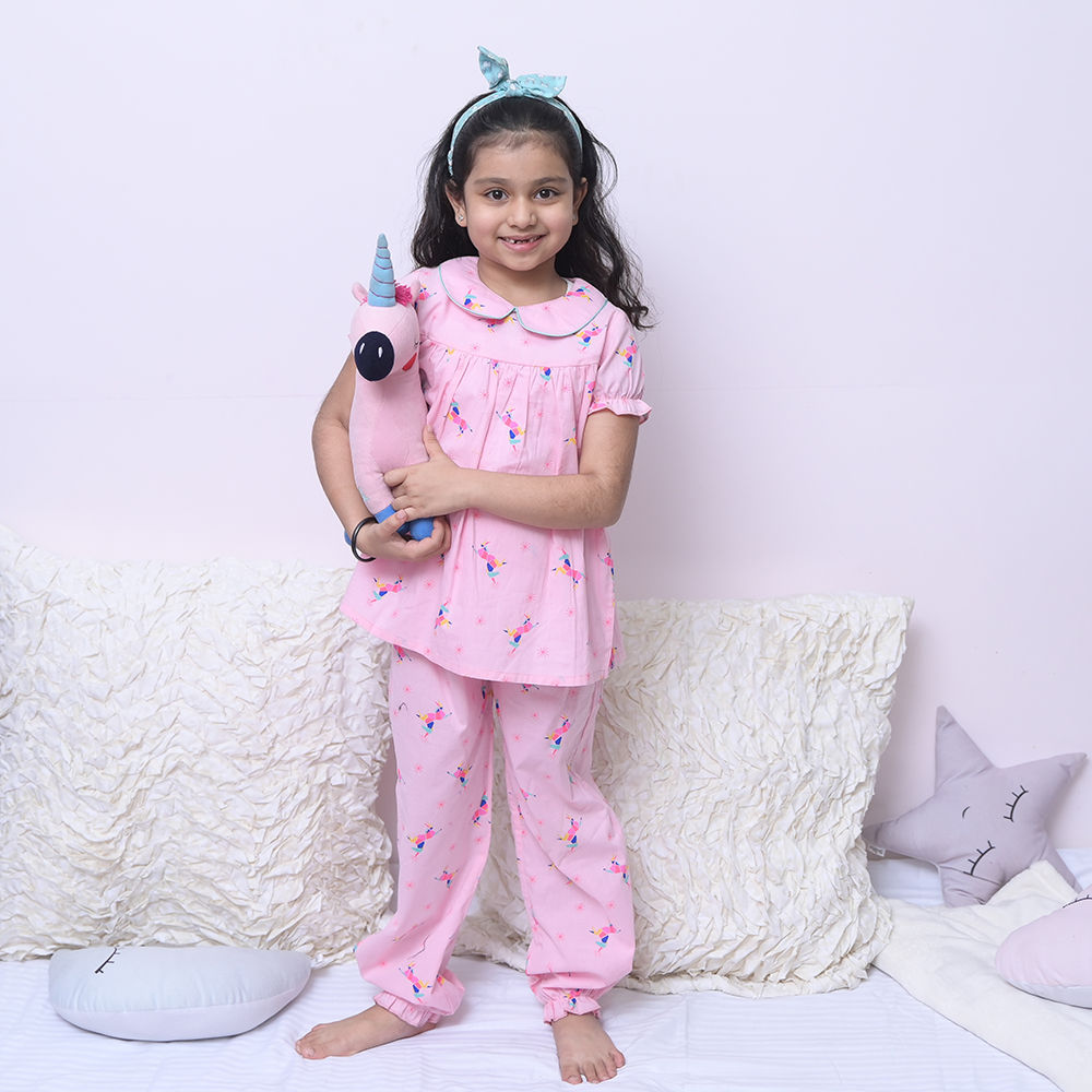

features material 65 cotton and 35 polyester the actual product