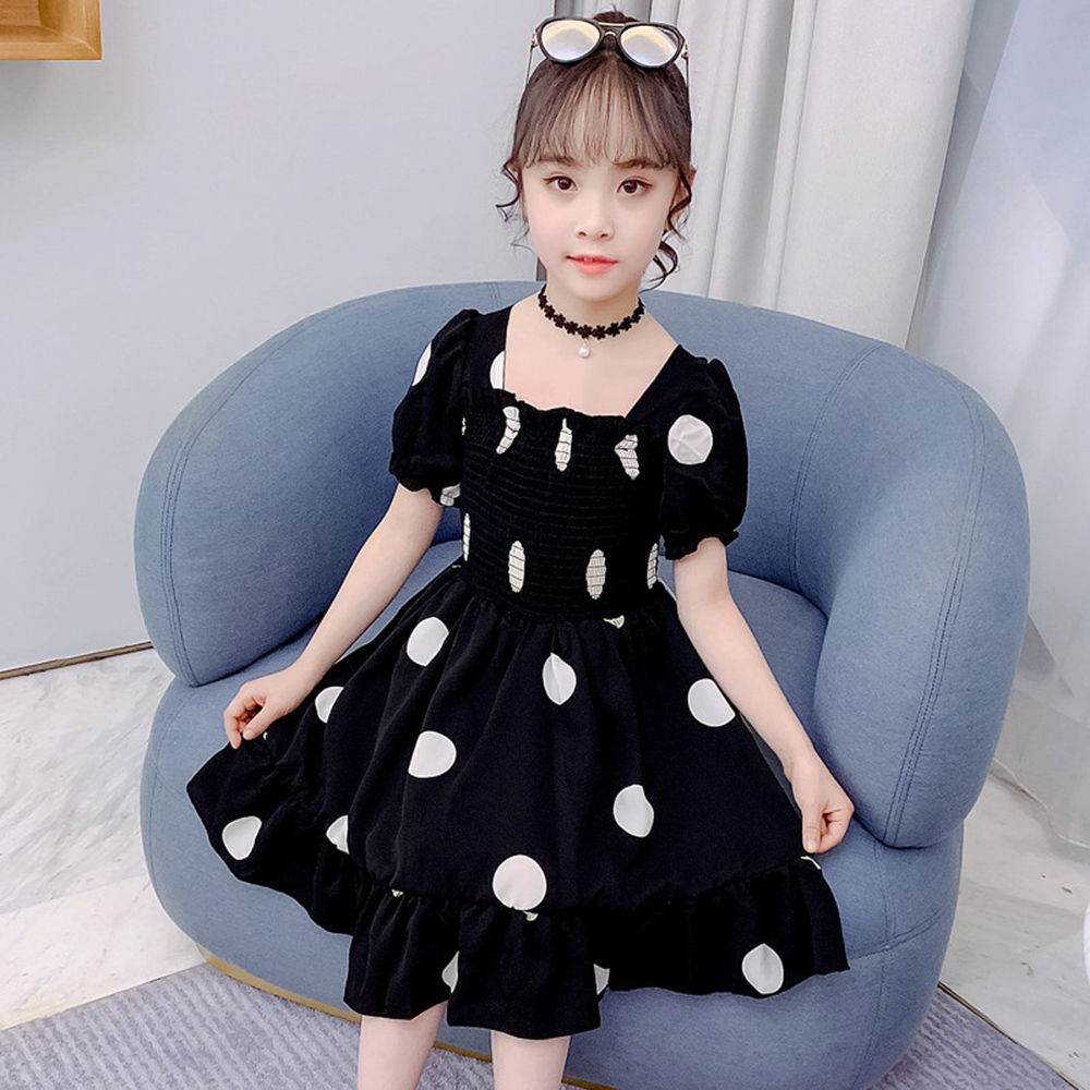 

features material 100 polyester the actual product may differ slightly