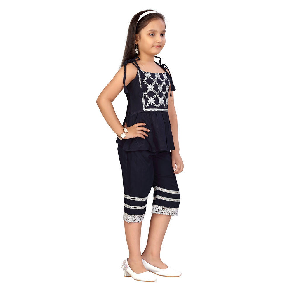 

features material 100 cotton the actual product may differ slightly