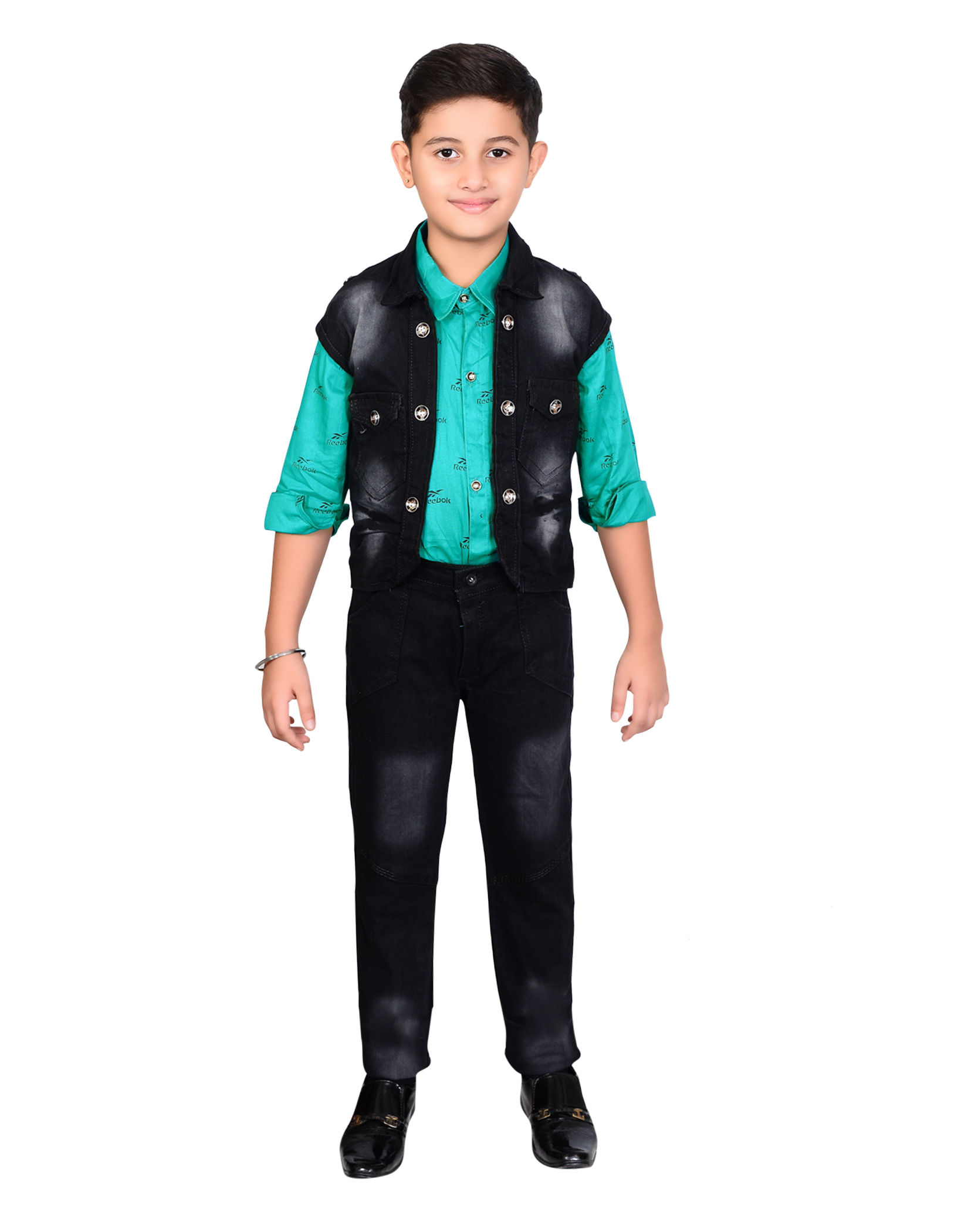 

features material cotton blend the actual product may differ slightly