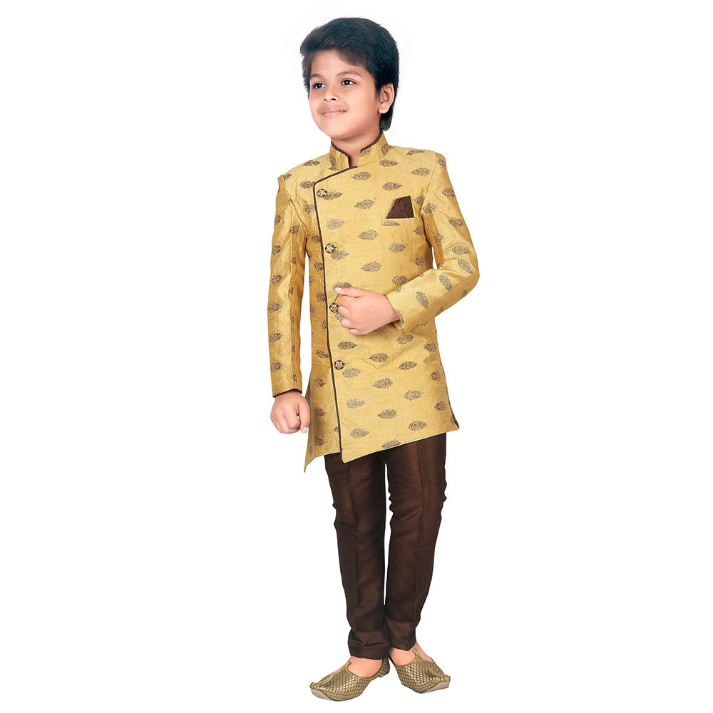 

features material silk the actual product may differ slightly in
