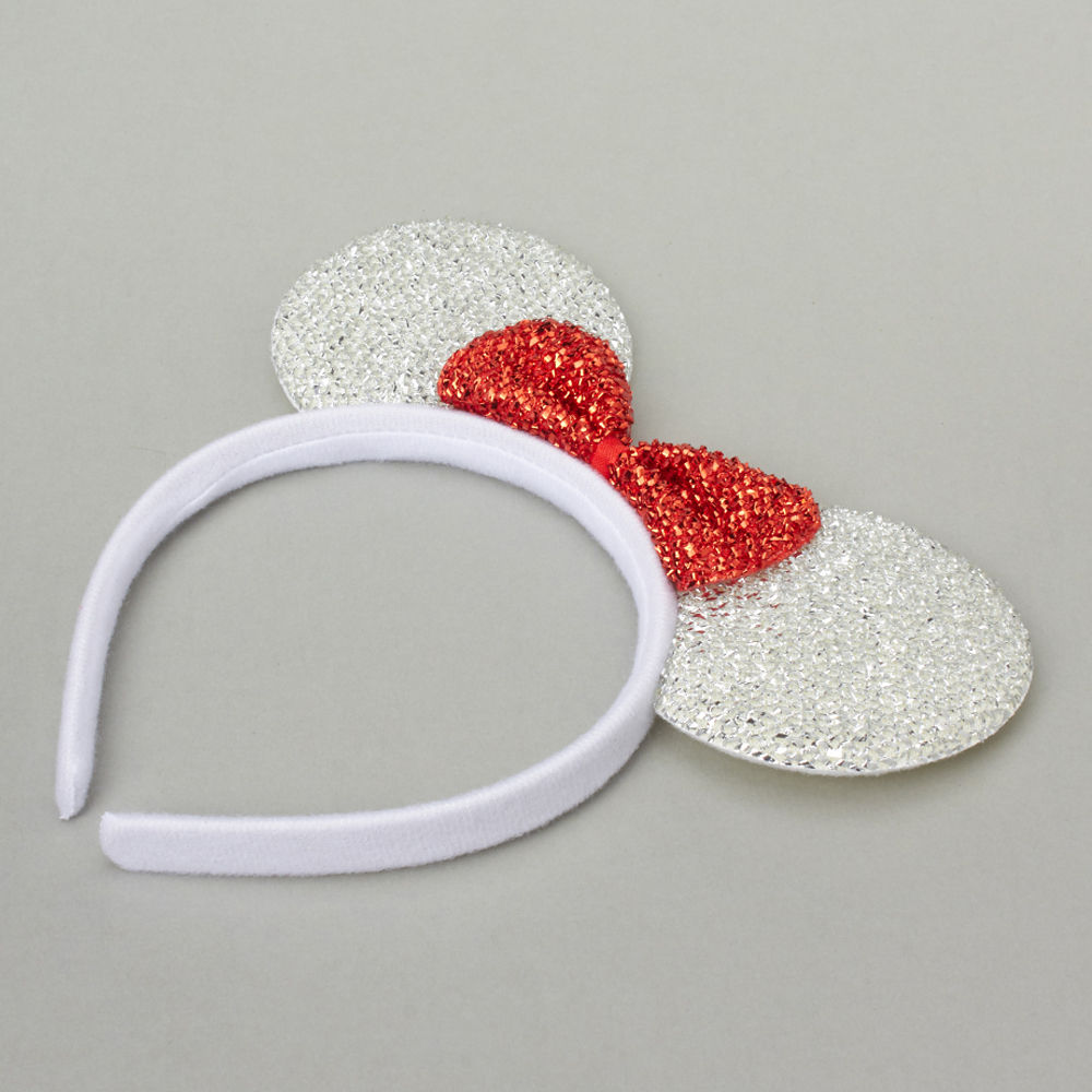 

dress your little girl in this lovely accessories and make