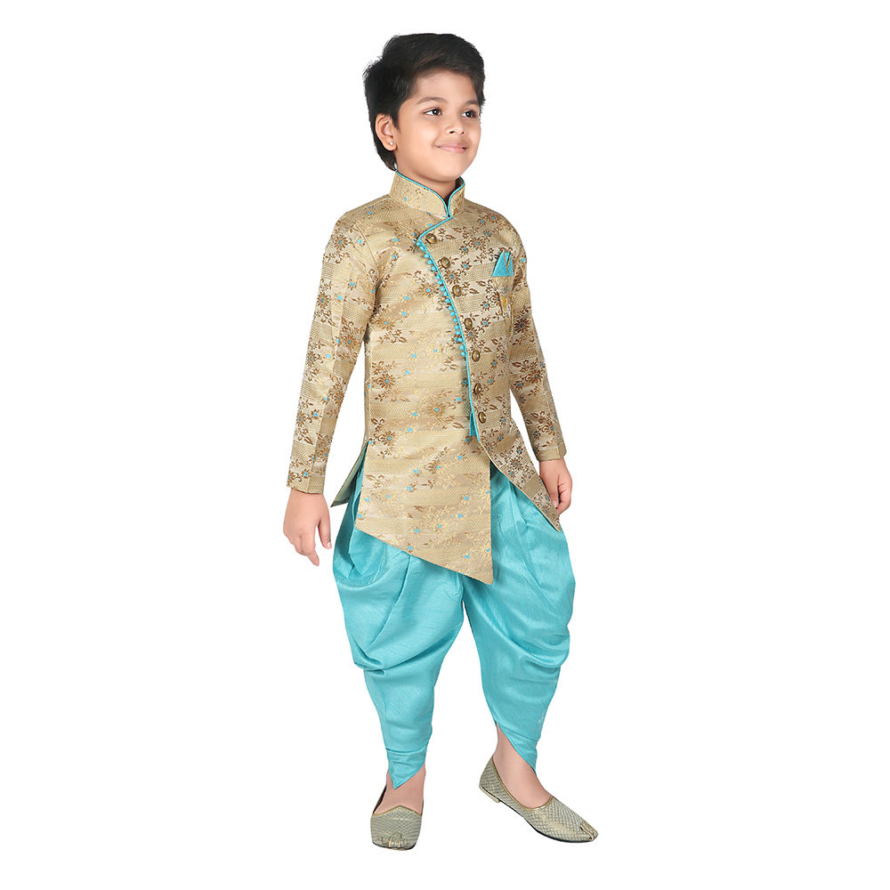 

features material silk the actual product may differ slightly in