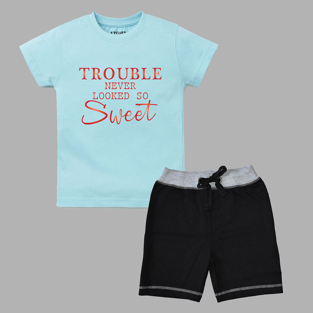 

features material 95 cotton and 5 spandex fit type slim