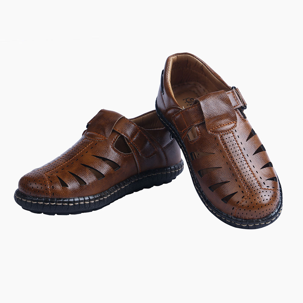 

features material synthetic leather the actual product may differ slightly
