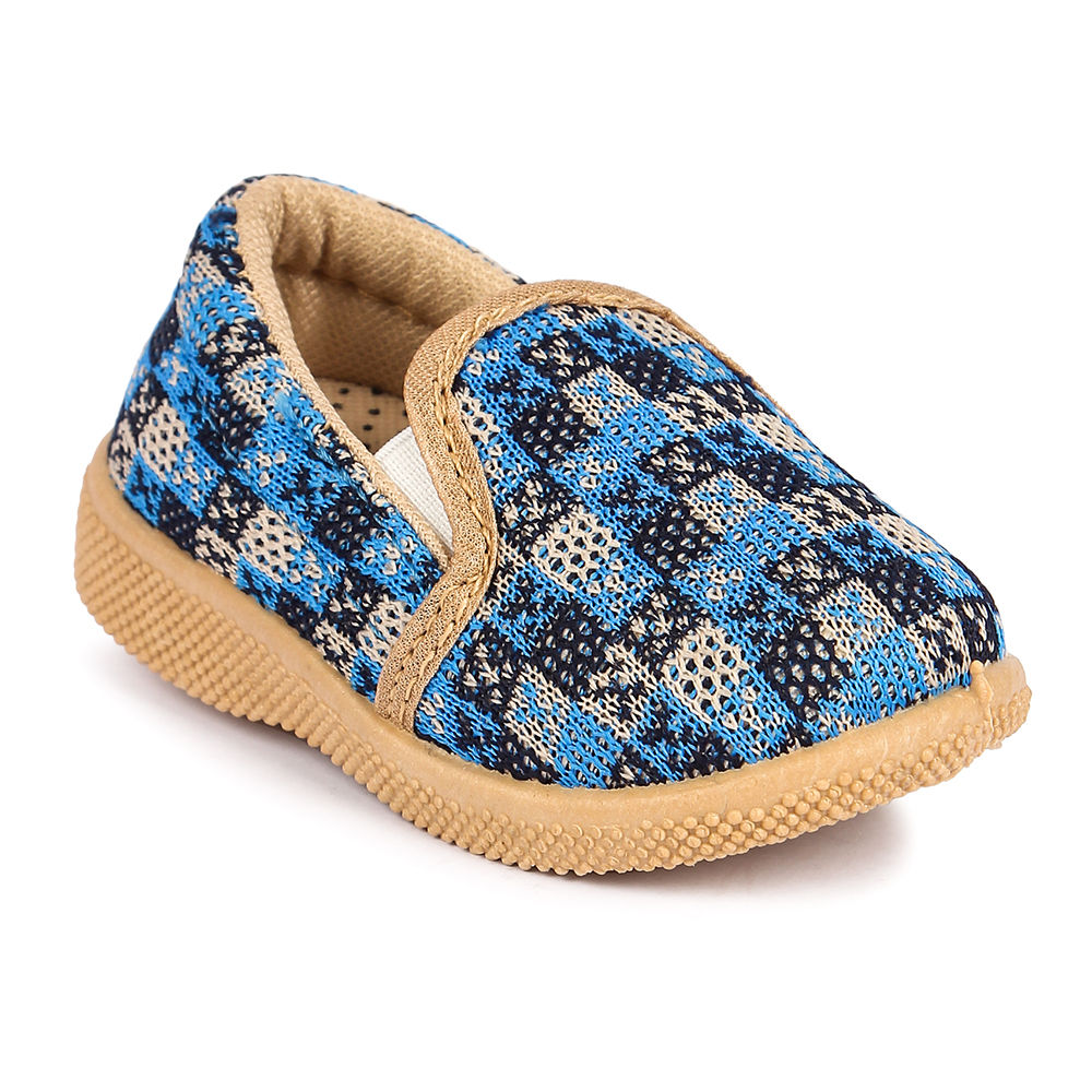 

features upper material 100 mesh sole material 100 rubber the