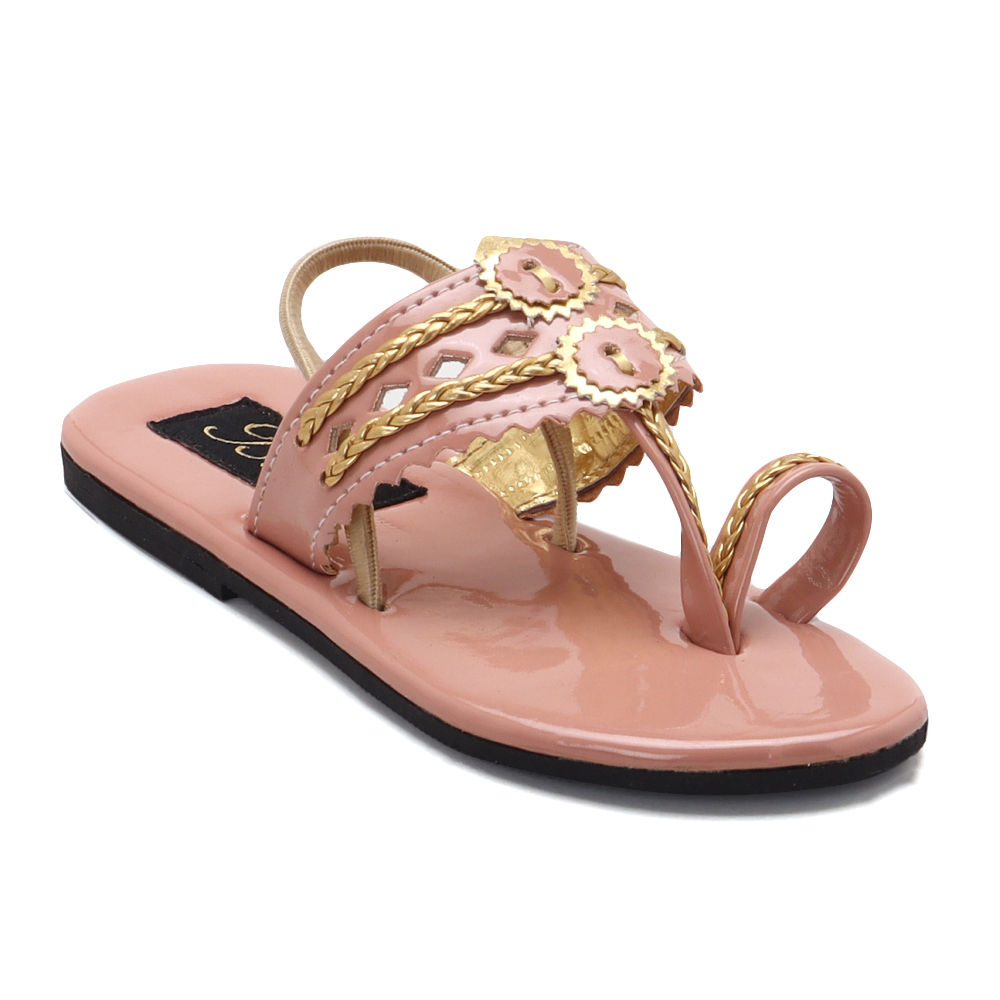 pink kolhapuri chappal