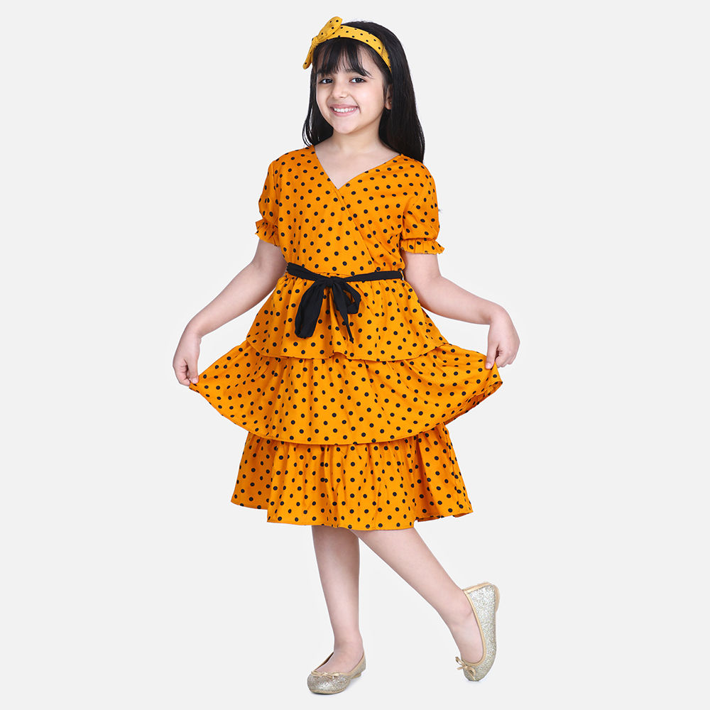 

features material polyester blend the actual product may differ slightly