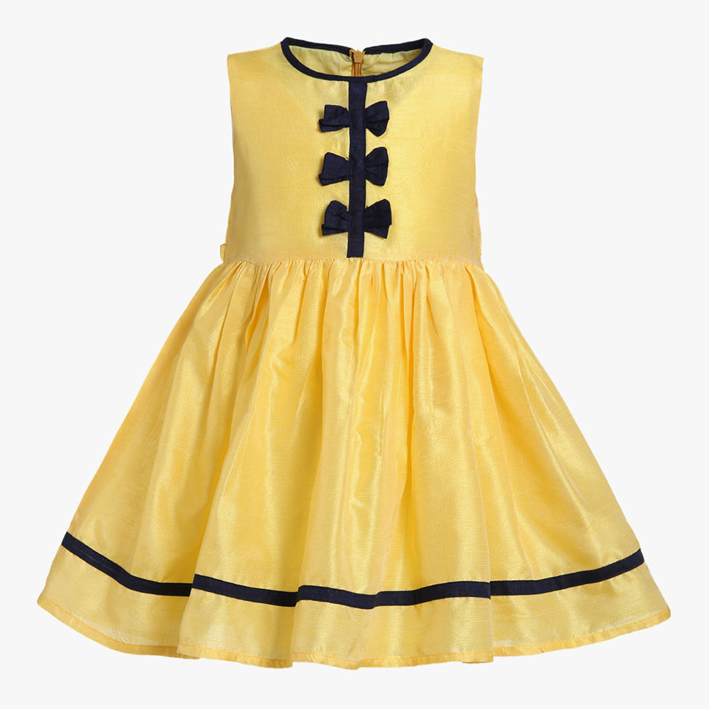

features material polyester blend the actual product may differ slightly