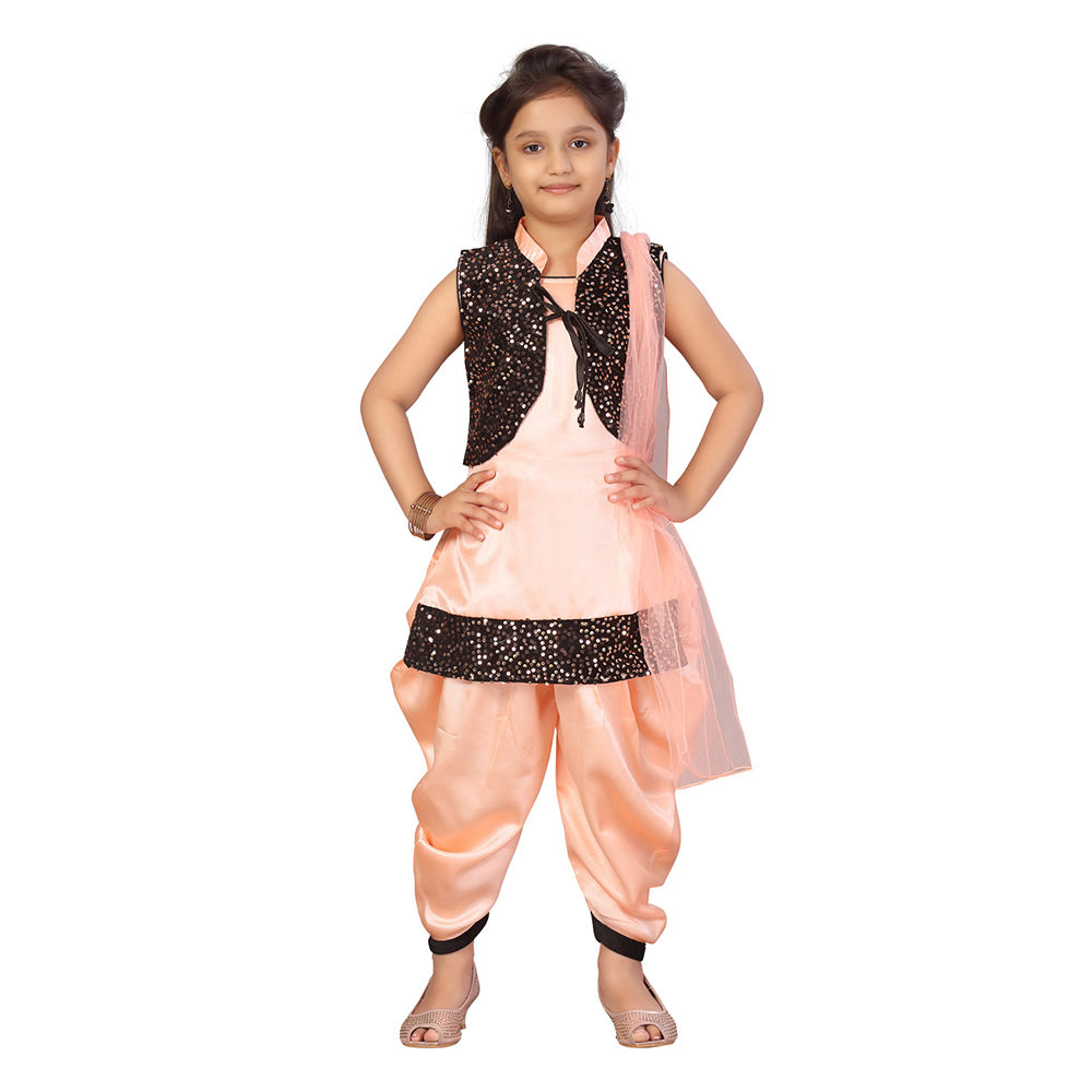 

features material silk the actual product may differ slightly in