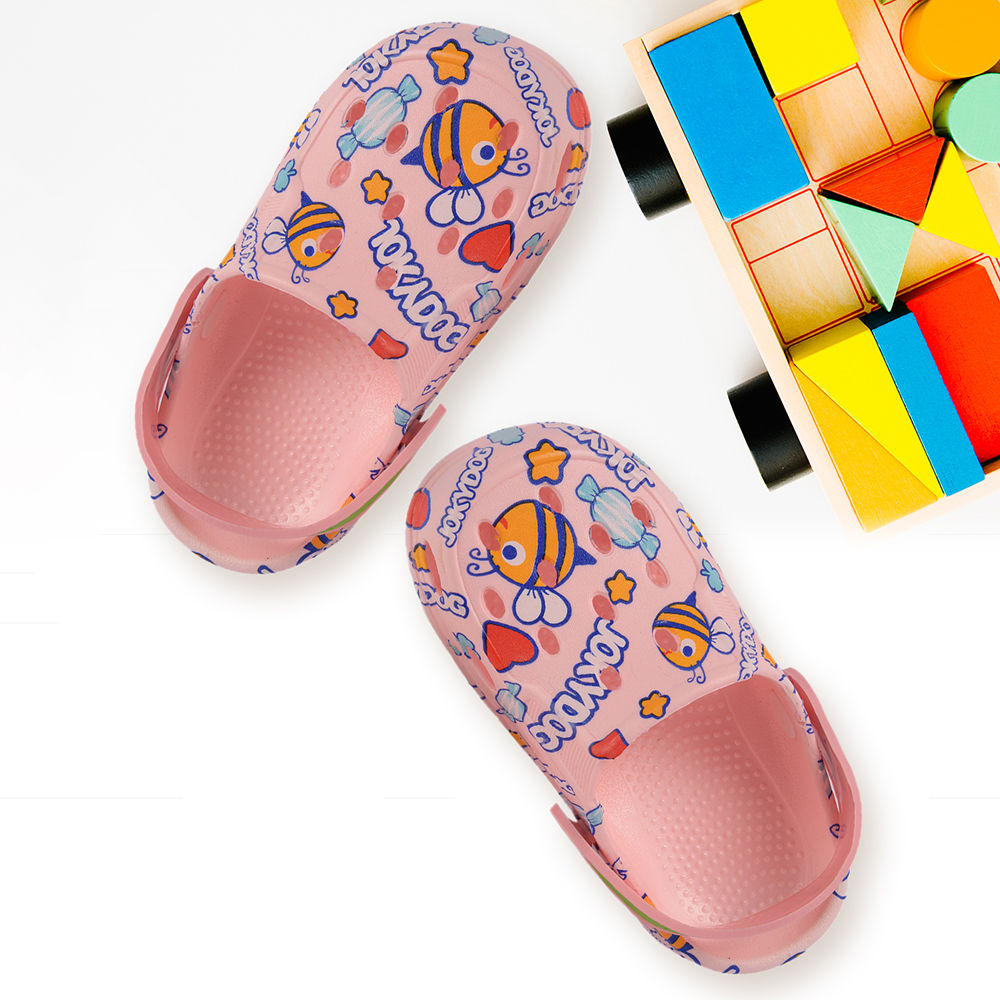 

features material resin the actual product may differ slightly from