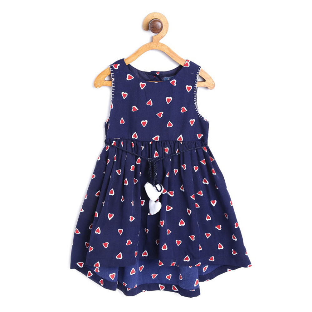

features material polyester the actual product may differ slightly in