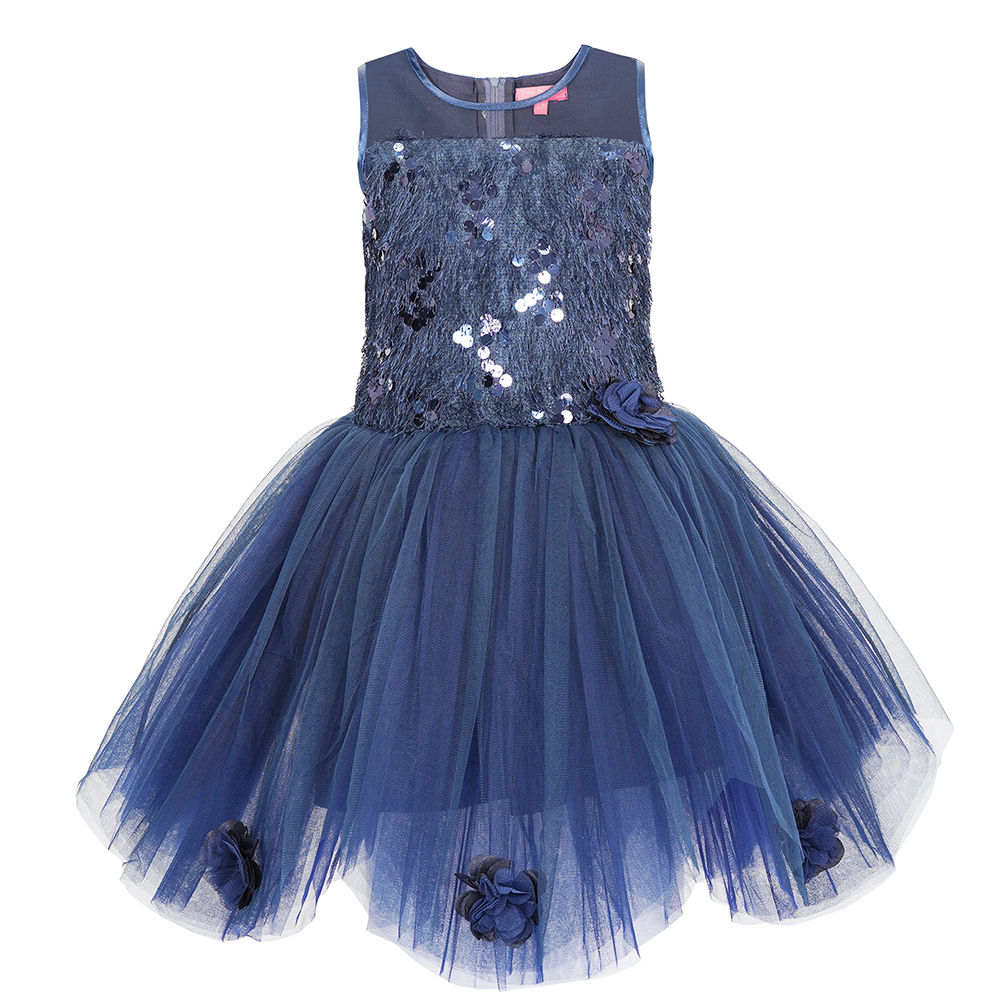 

features material 100 polyester the actual product may differ slightly