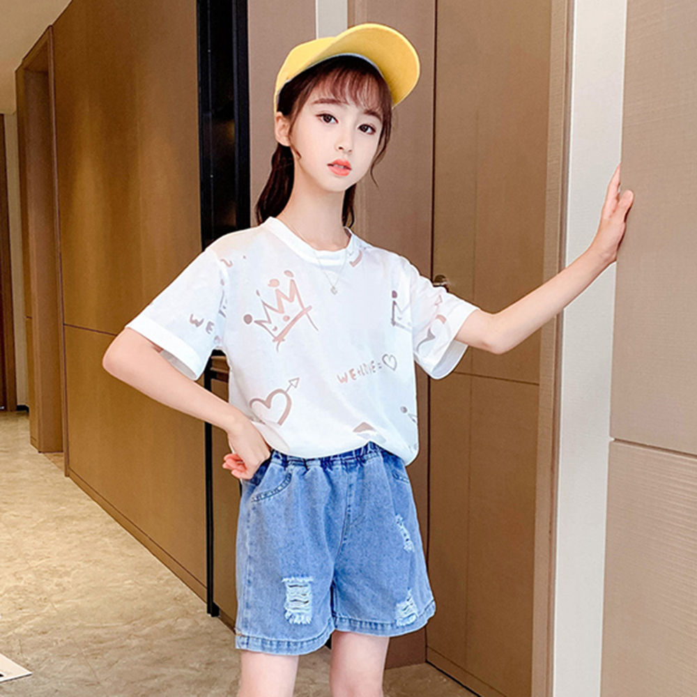 

features material 65 cotton and 35 polyester the actual product
