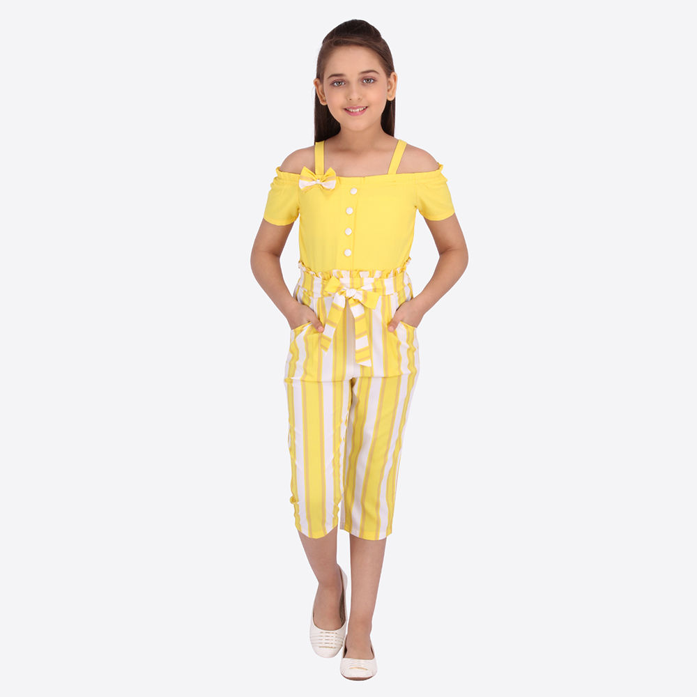 

features material cotton blend the actual product may differ slightly