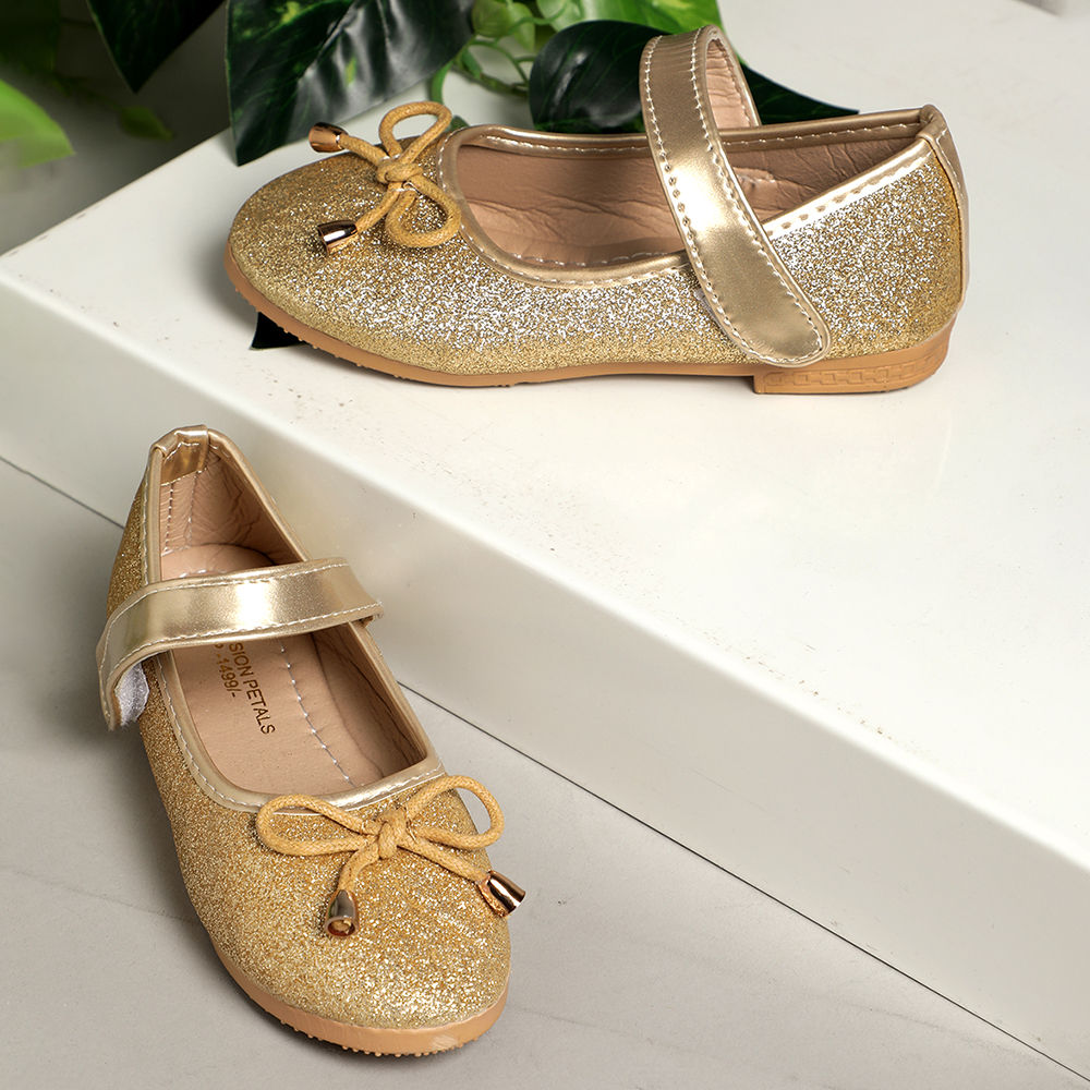 

features outer material 100 eva sole material 100 tpr insole