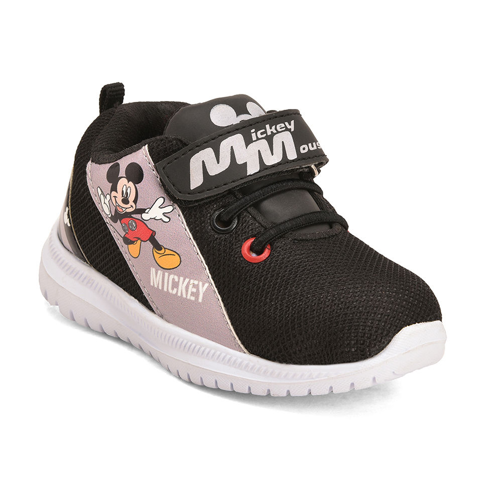 

features upper material 90 fabric and 10 nylon sole material