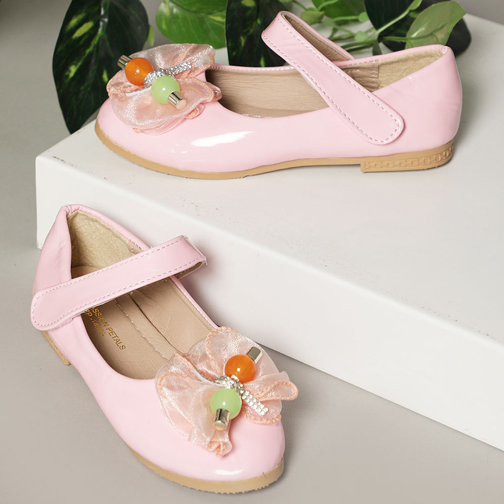 

features outer material 100 eva sole material 100 tpr insole