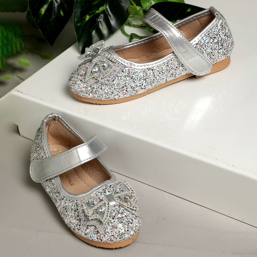 

features outer material 100 eva sole material 100 tpr insole