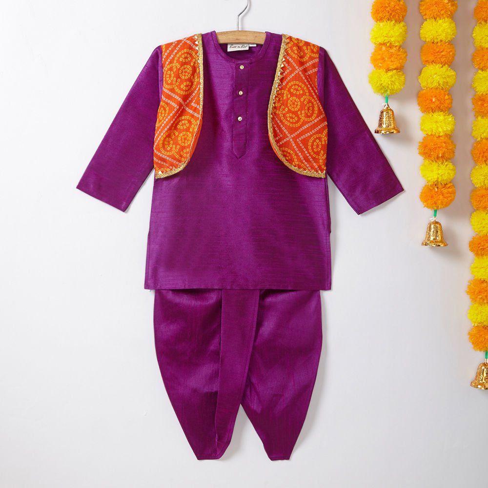 

features material silk blend the actual product may differ slightly