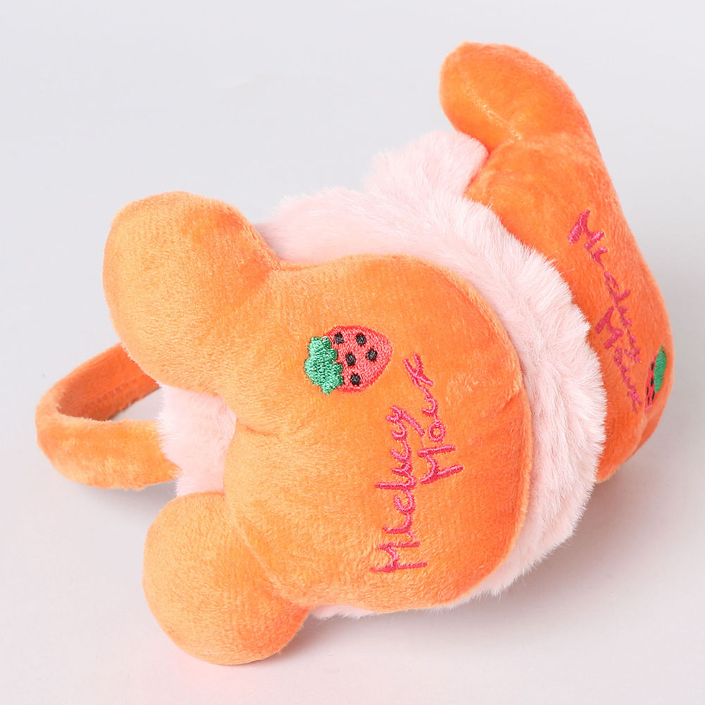 

features offers an eye catchy appeal good quality and attractive
