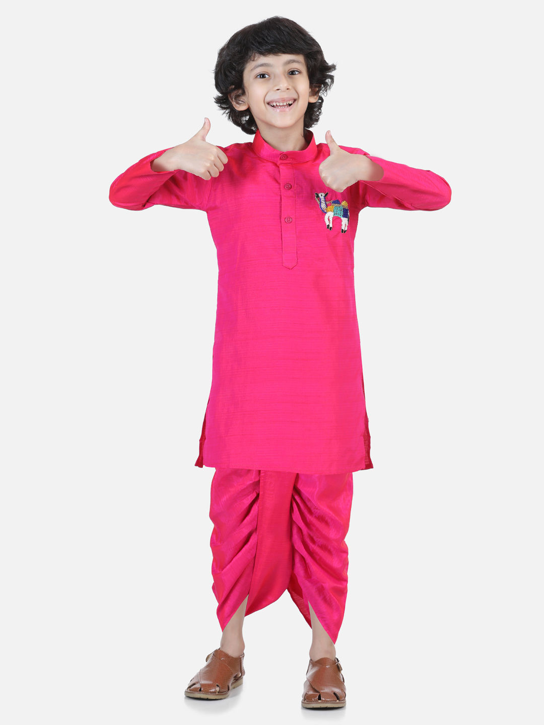 

features material silk the actual product may differ slightly in