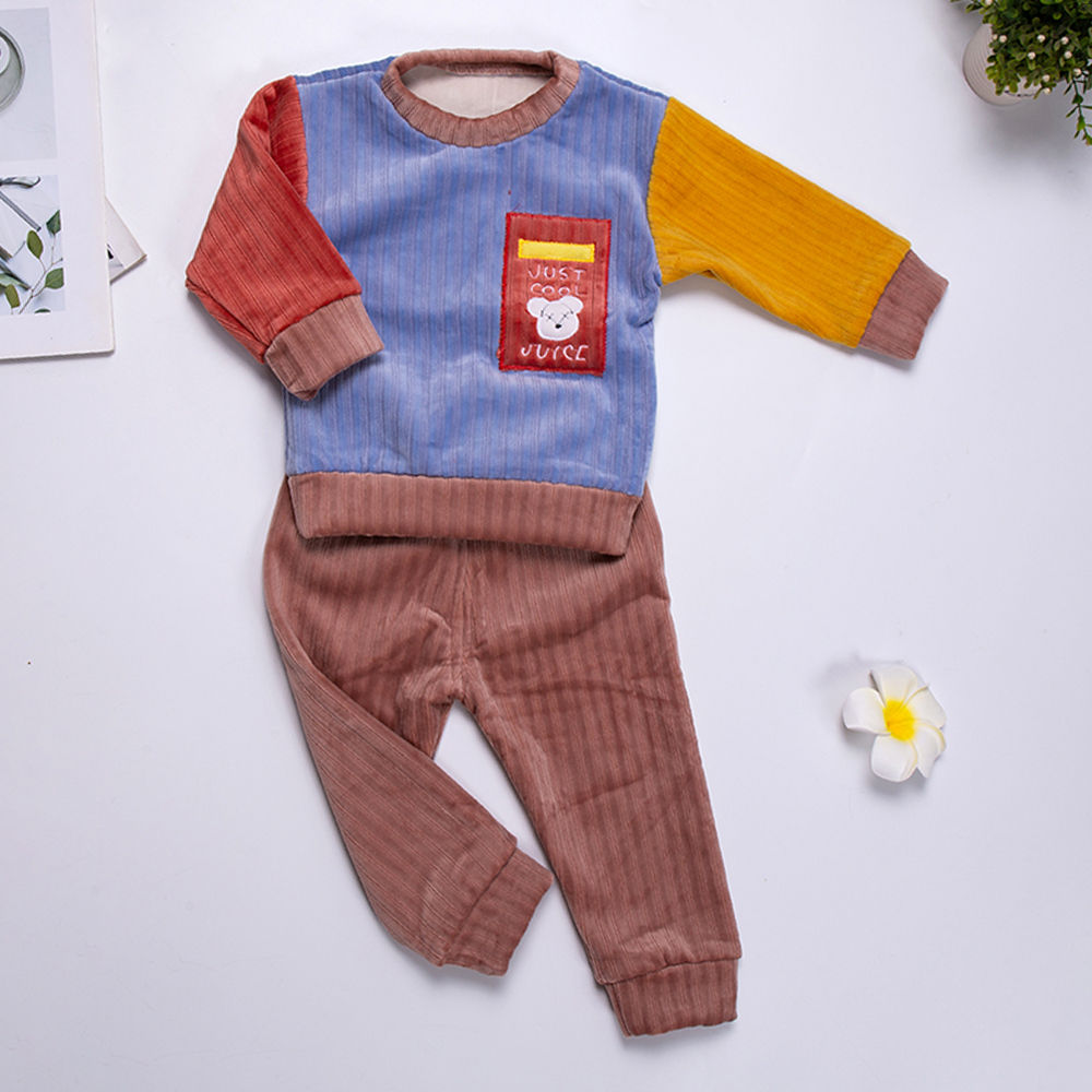 

features material 100 polyester the actual product may differ slightly