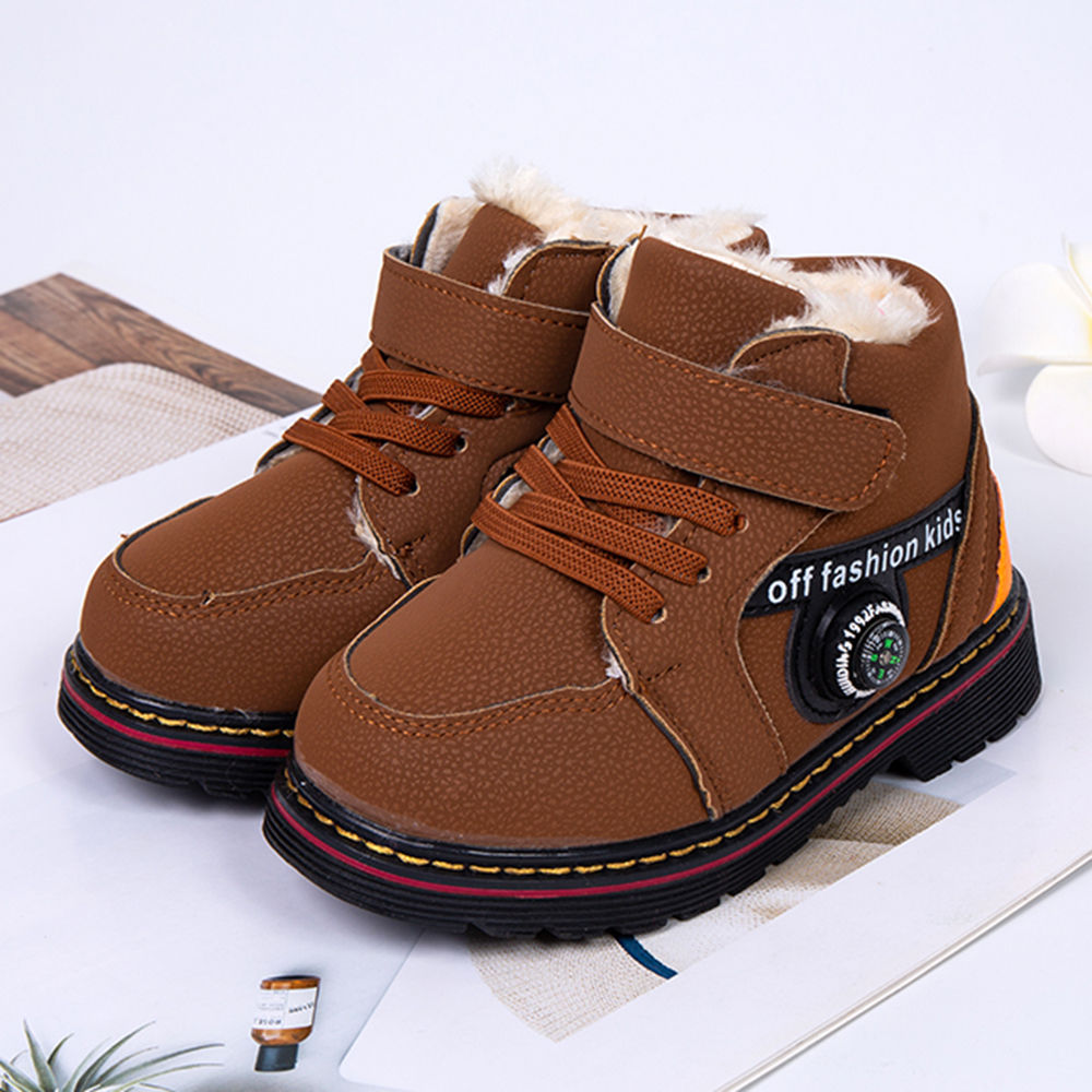 

features upper material 100 suede sole material 100 rubber the