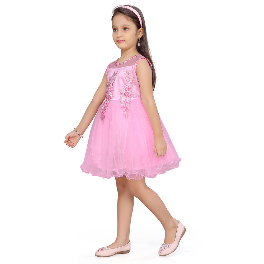 

features material cotton the actual product may differ slightly in