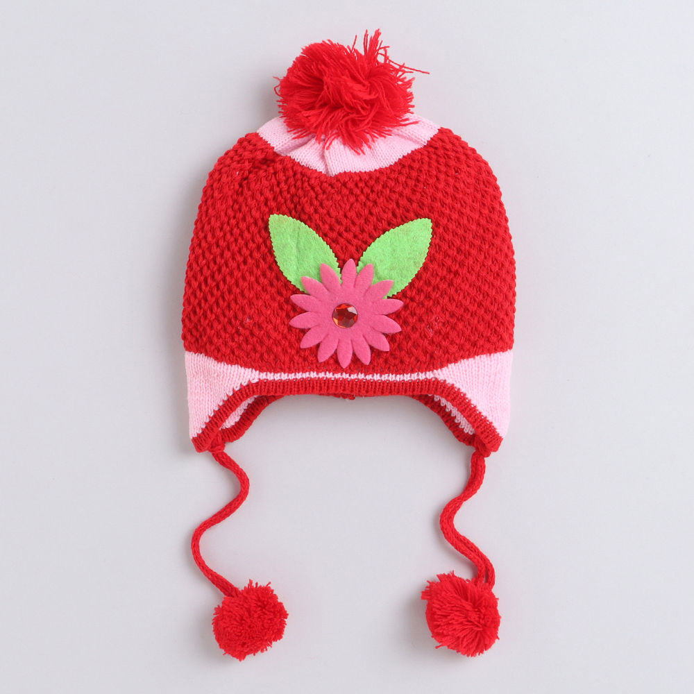

sunflower red originally of wool is designed to provide warmth