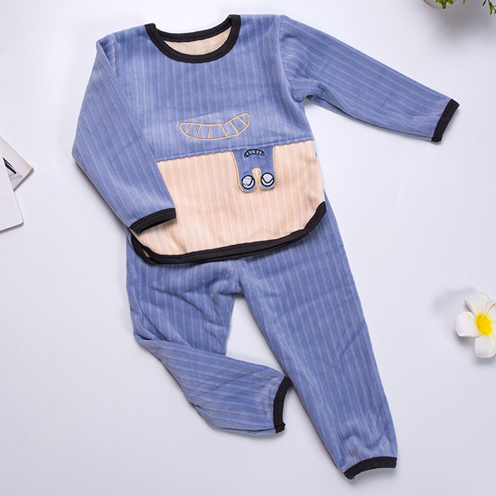

features material 100 polyester the actual product may differ slightly