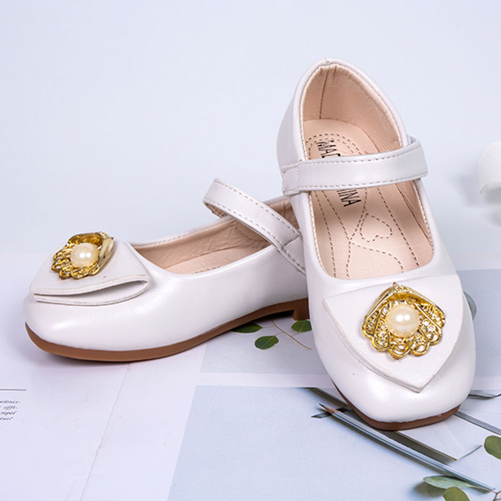 

features upper material 100 pu sole material 100 rubber the
