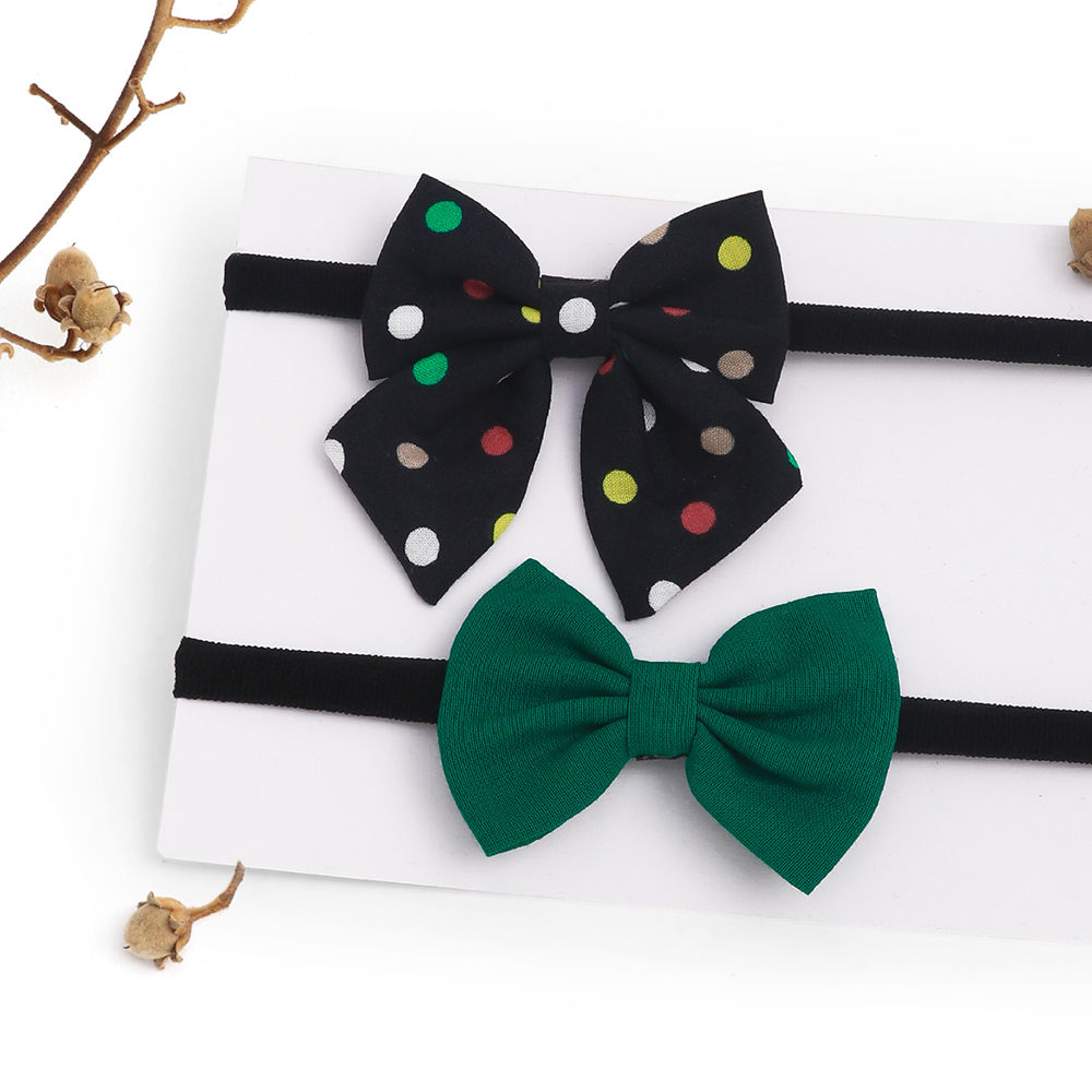 

sweet and simple handmade bow set made out of a