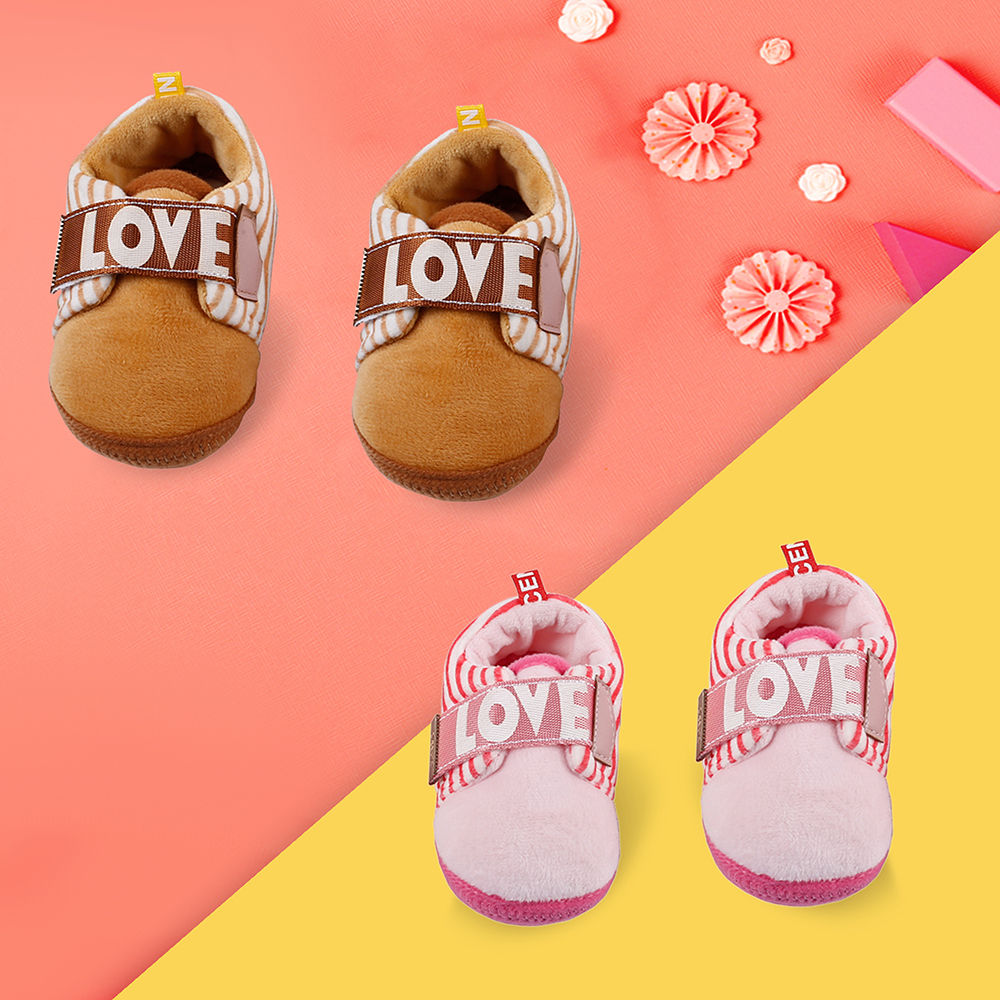 

features upper material 100 pu sole material 100 rubber the