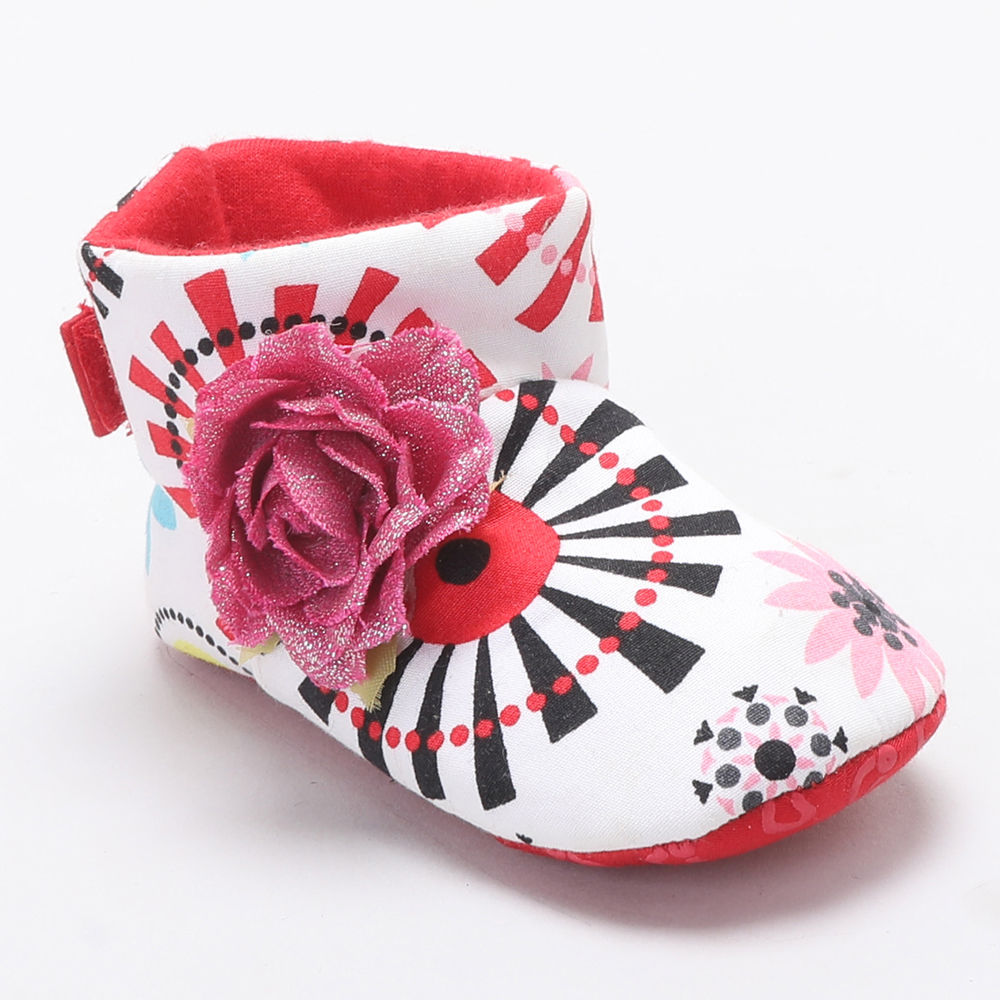 

features upper material outer textile fabric sole material nbsp inner