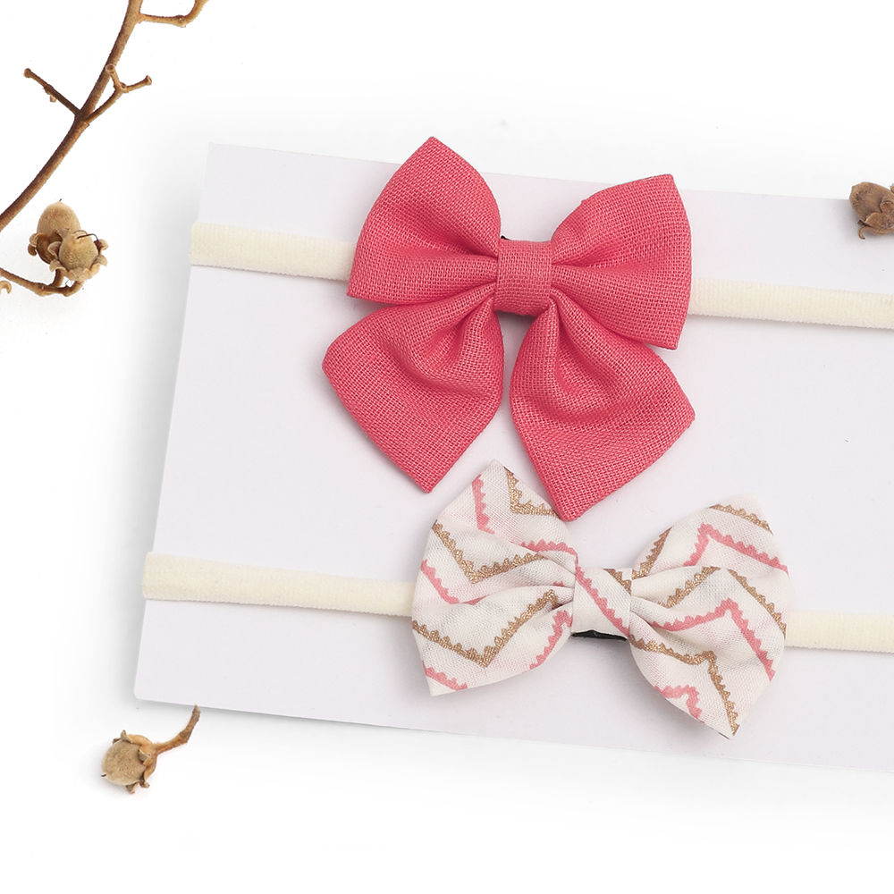 

sweet and simple handmade bow set made out of a