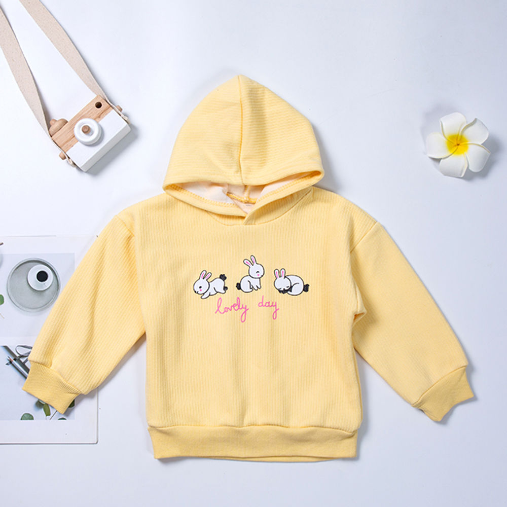 

features material 65 polyester and 35 cotton the actual product