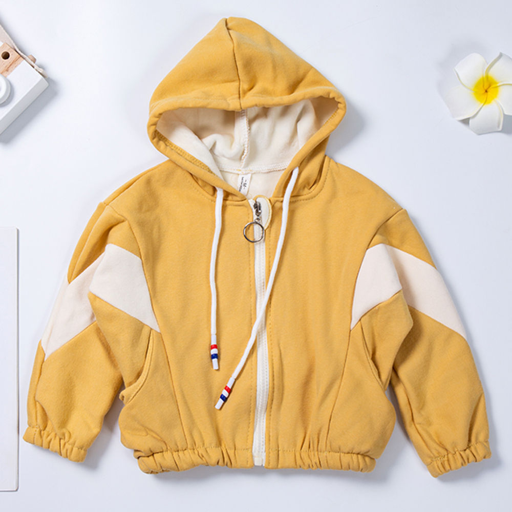 

features material 65 polyester and 35 cotton the actual product
